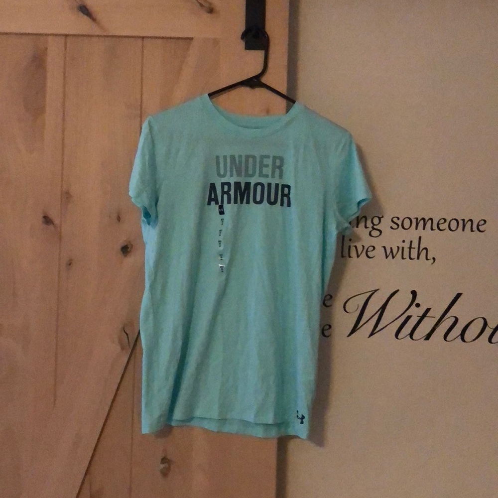 Under Armour - woman’s tee size M